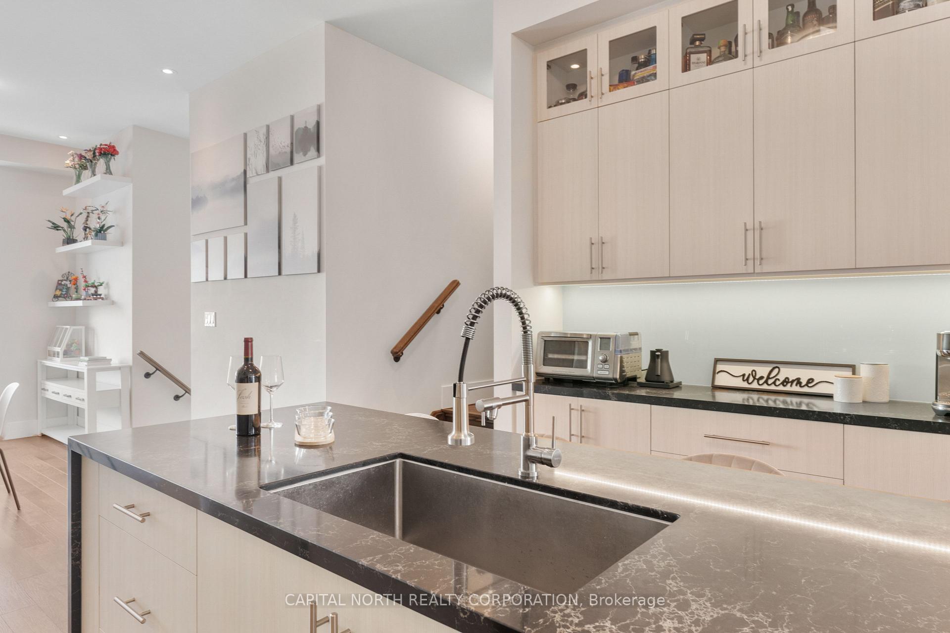 Photo 13 of 163 Sydney Circle, Vaughan, Vellore Village — HOMEH