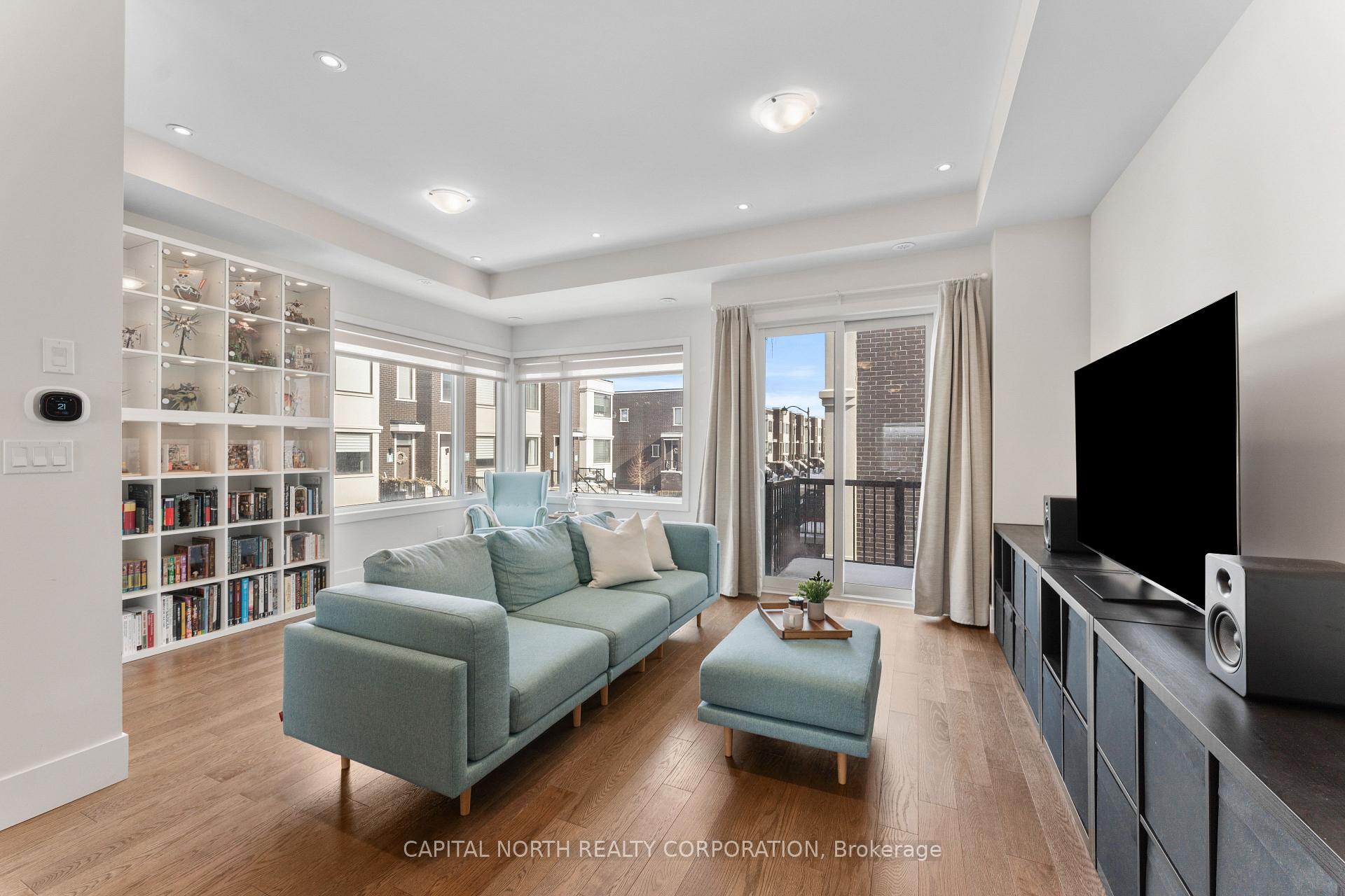 Photo 15 of 163 Sydney Circle, Vaughan, Vellore Village — HOMEH