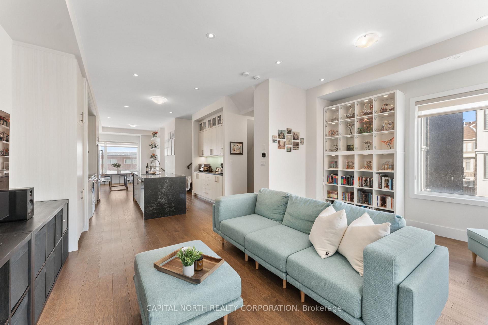 Photo 17 of 163 Sydney Circle, Vaughan, Vellore Village — HOMEH