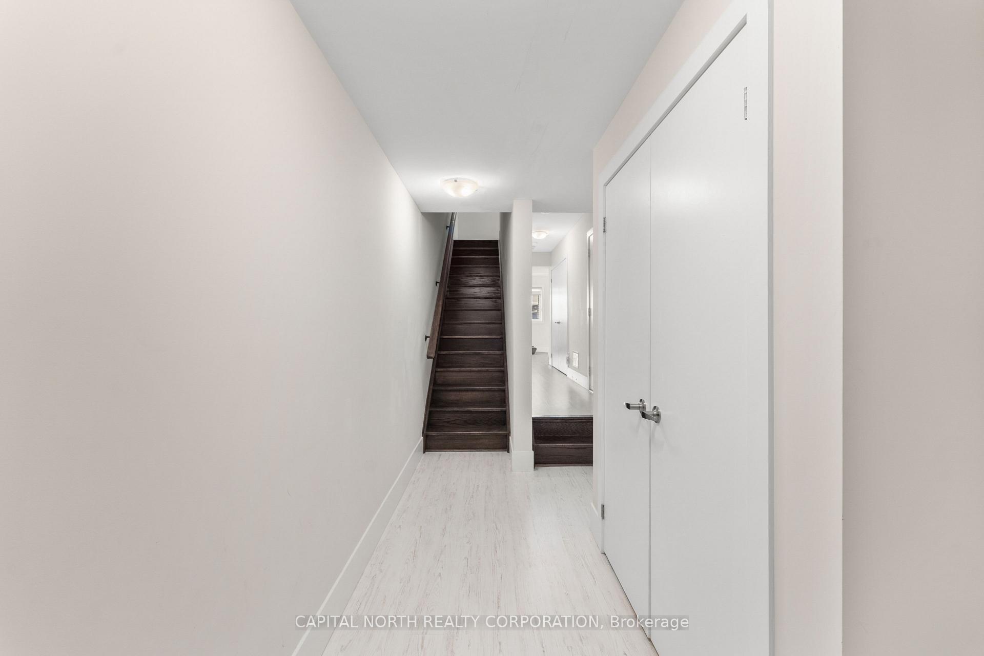 Photo 32 of 163 Sydney Circle, Vaughan, Vellore Village — HOMEH