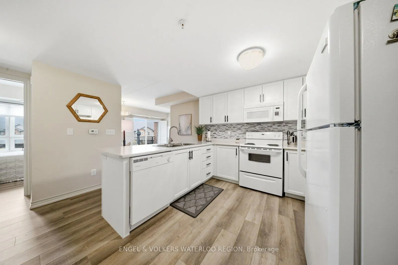 Photo 9 of Unit 109, 505 Margaret Street, Cambridge — HOMEH