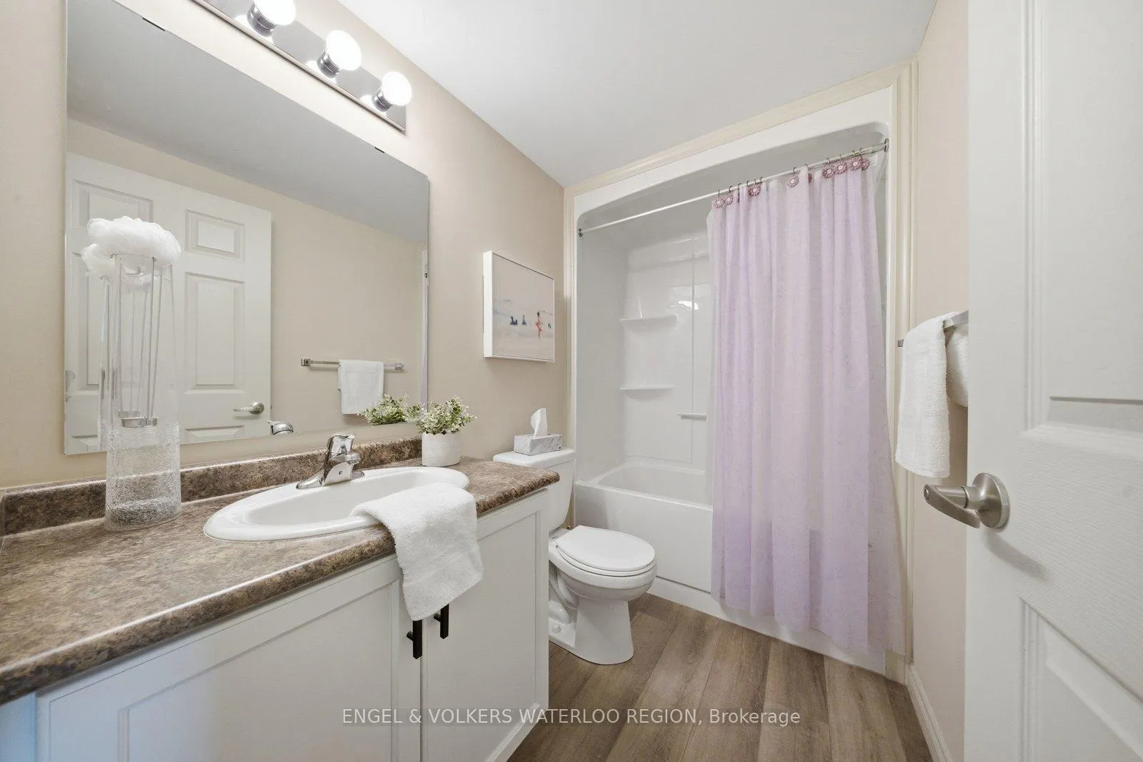 Photo 18 of Unit 109, 505 Margaret Street, Cambridge — HOMEH