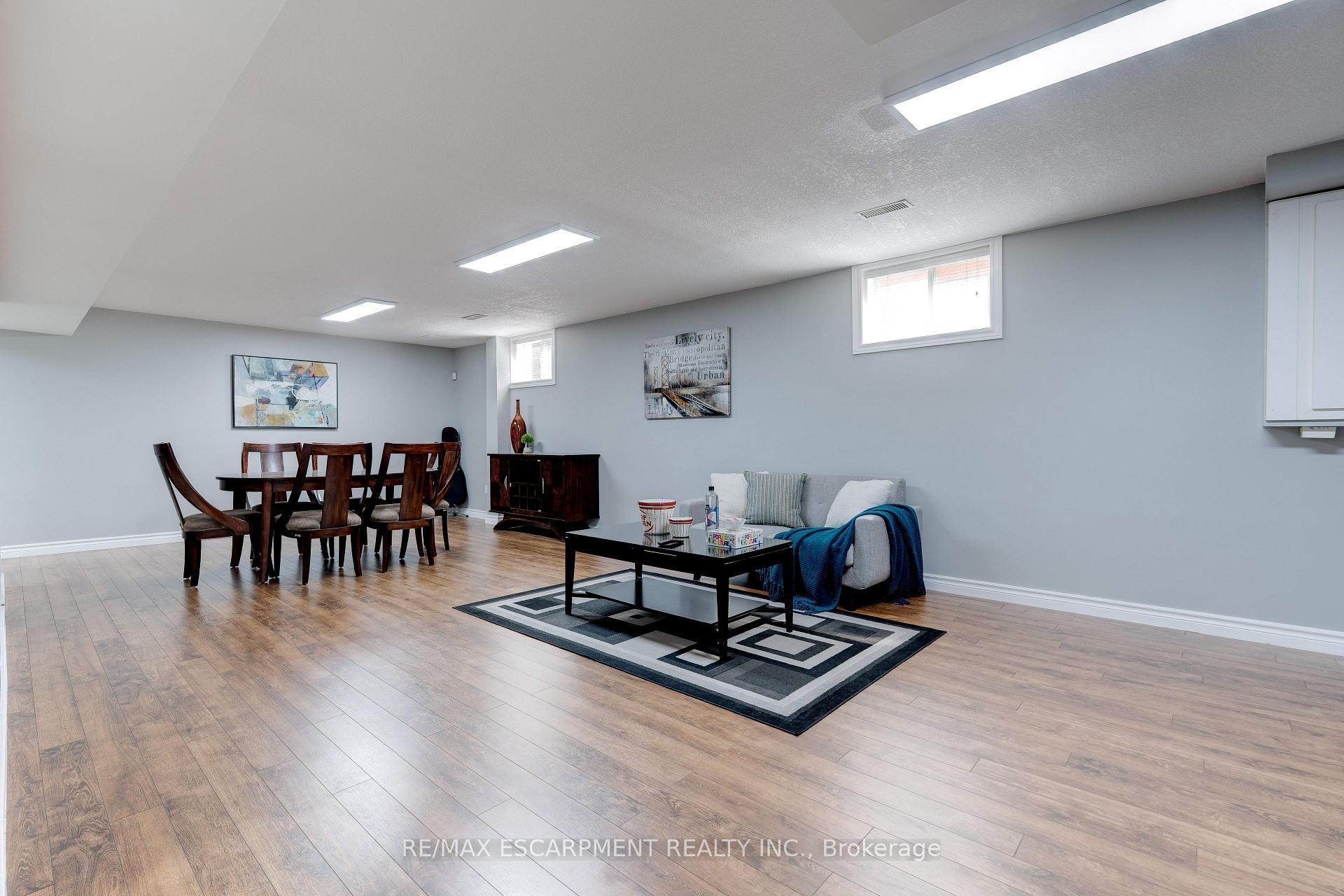 Photo 24 of 6 Embassy Drive, Hamilton, Lisgar — HOMEH