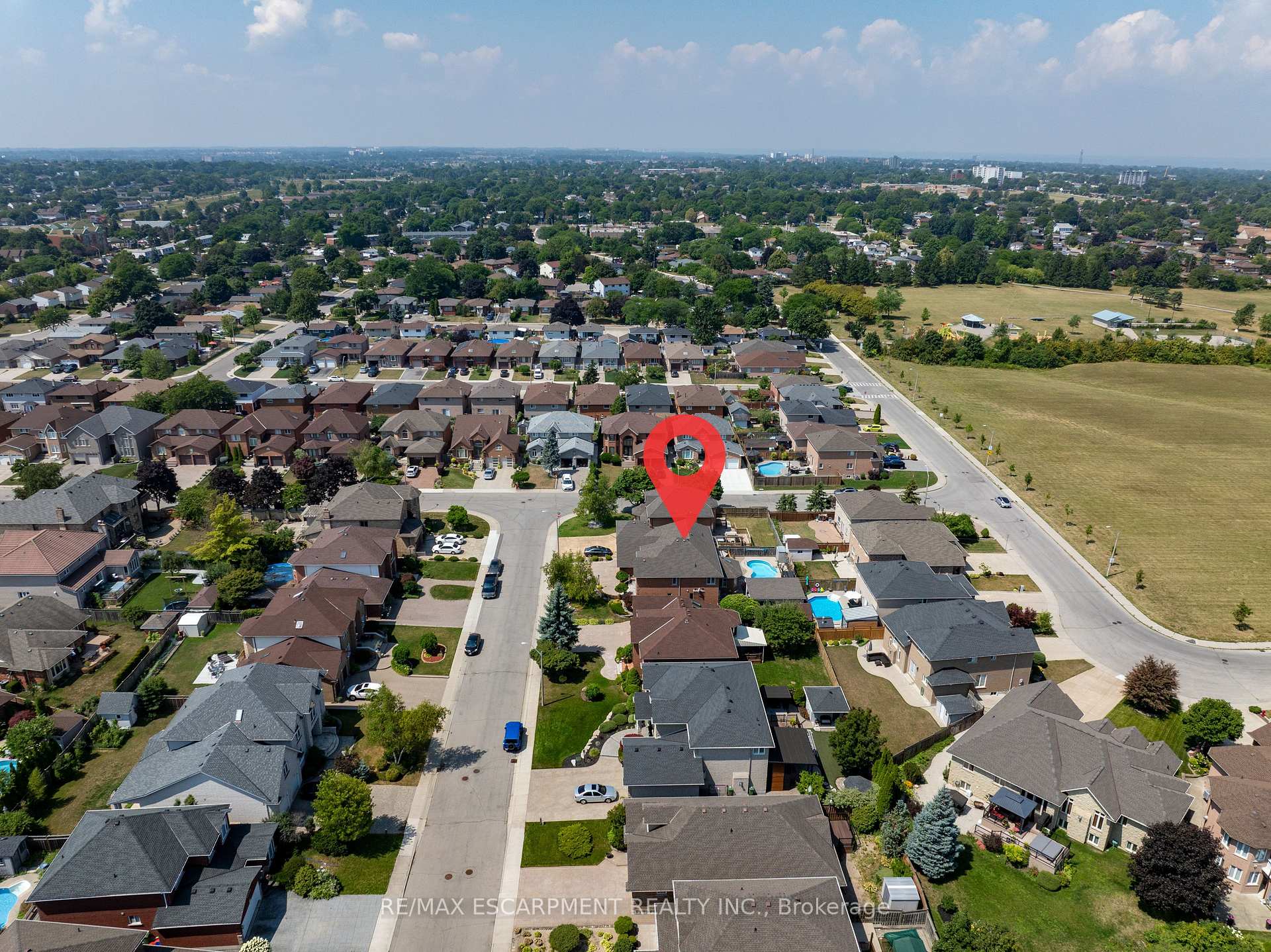 Photo 40 of 6 Embassy Drive, Hamilton, Lisgar — HOMEH
