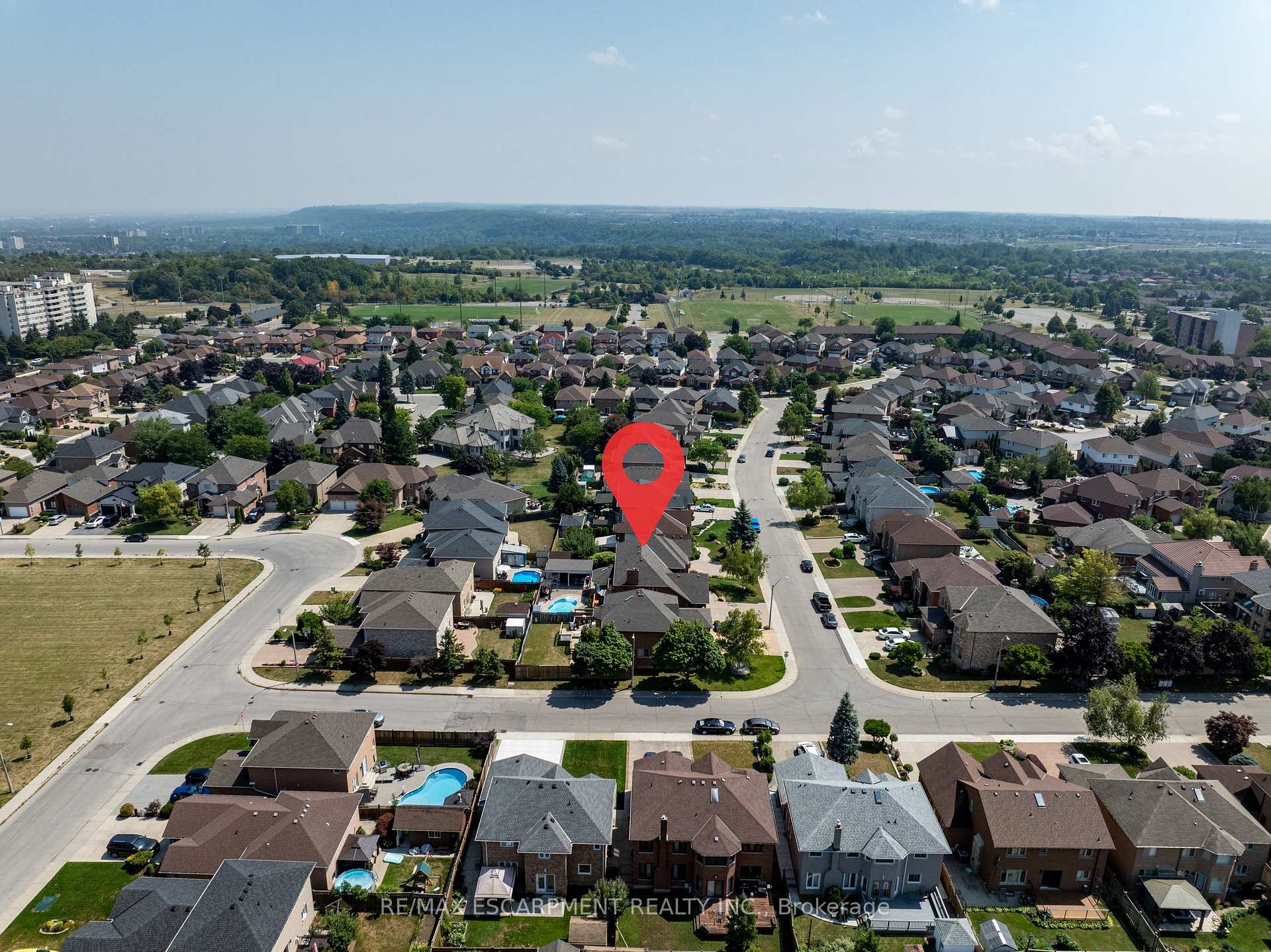 Photo 42 of 6 Embassy Drive, Hamilton, Lisgar — HOMEH