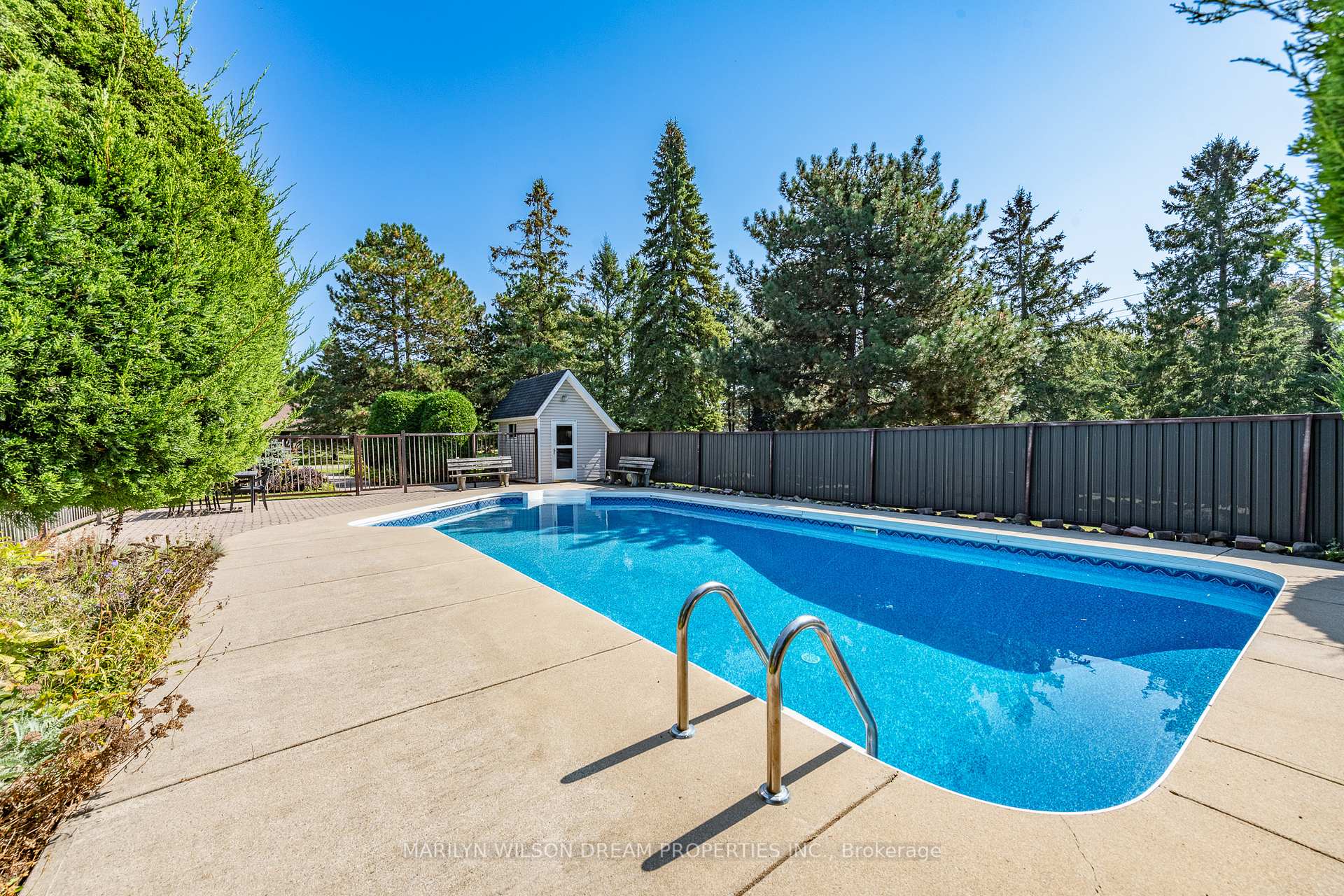 Photo 9 of 4 Newland Drive, Ottawa, Barrhaven - Hearts Desire — HOMEH