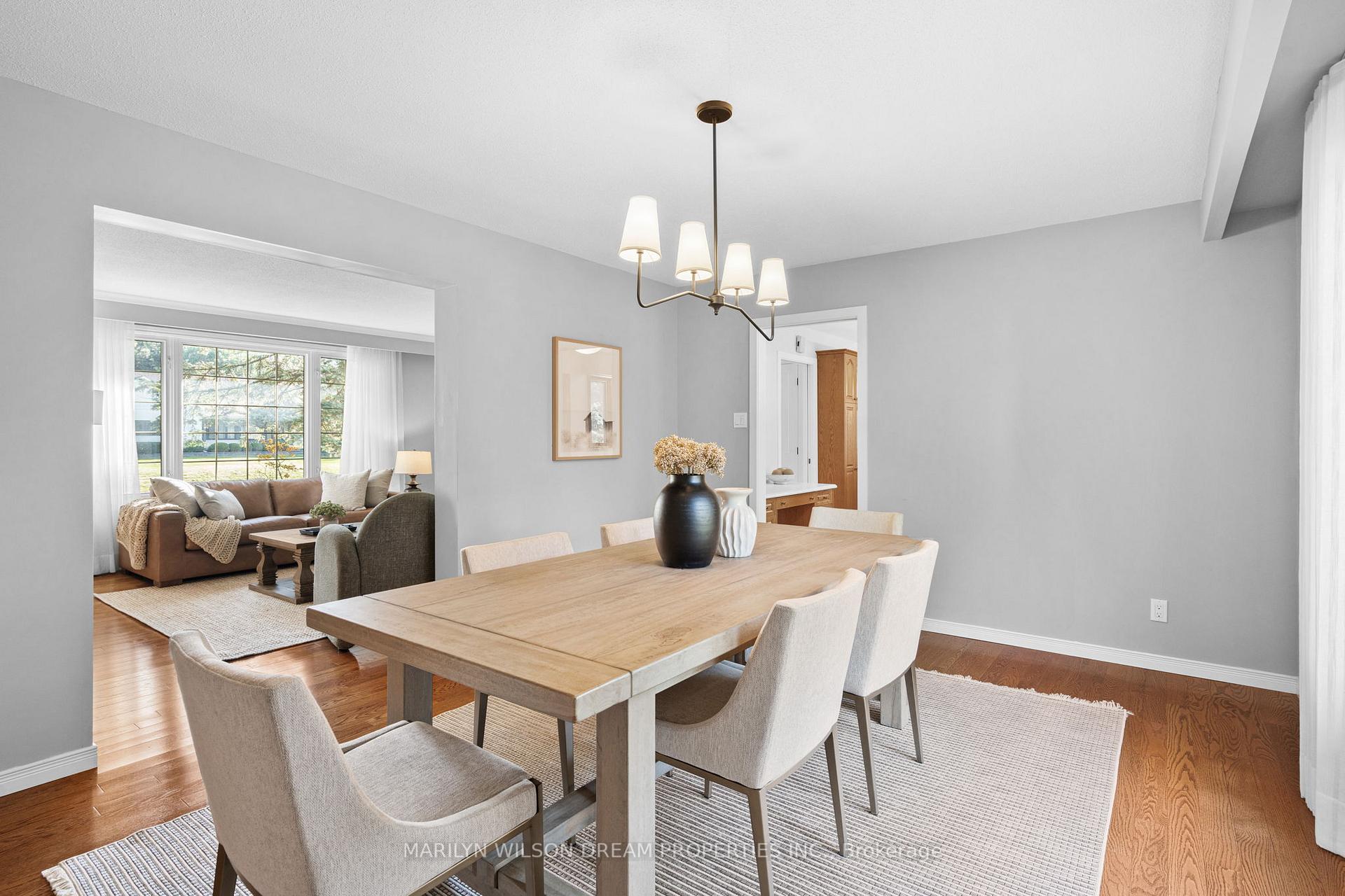 Photo 18 of 4 Newland Drive, Ottawa, Barrhaven - Hearts Desire — HOMEH
