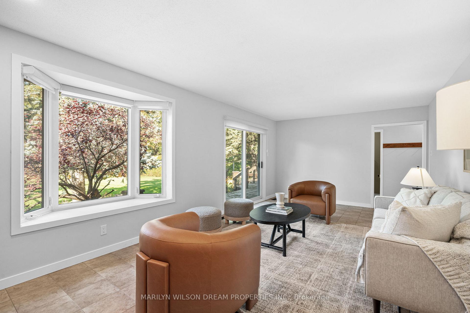 Photo 28 of 4 Newland Drive, Ottawa, Barrhaven - Hearts Desire — HOMEH