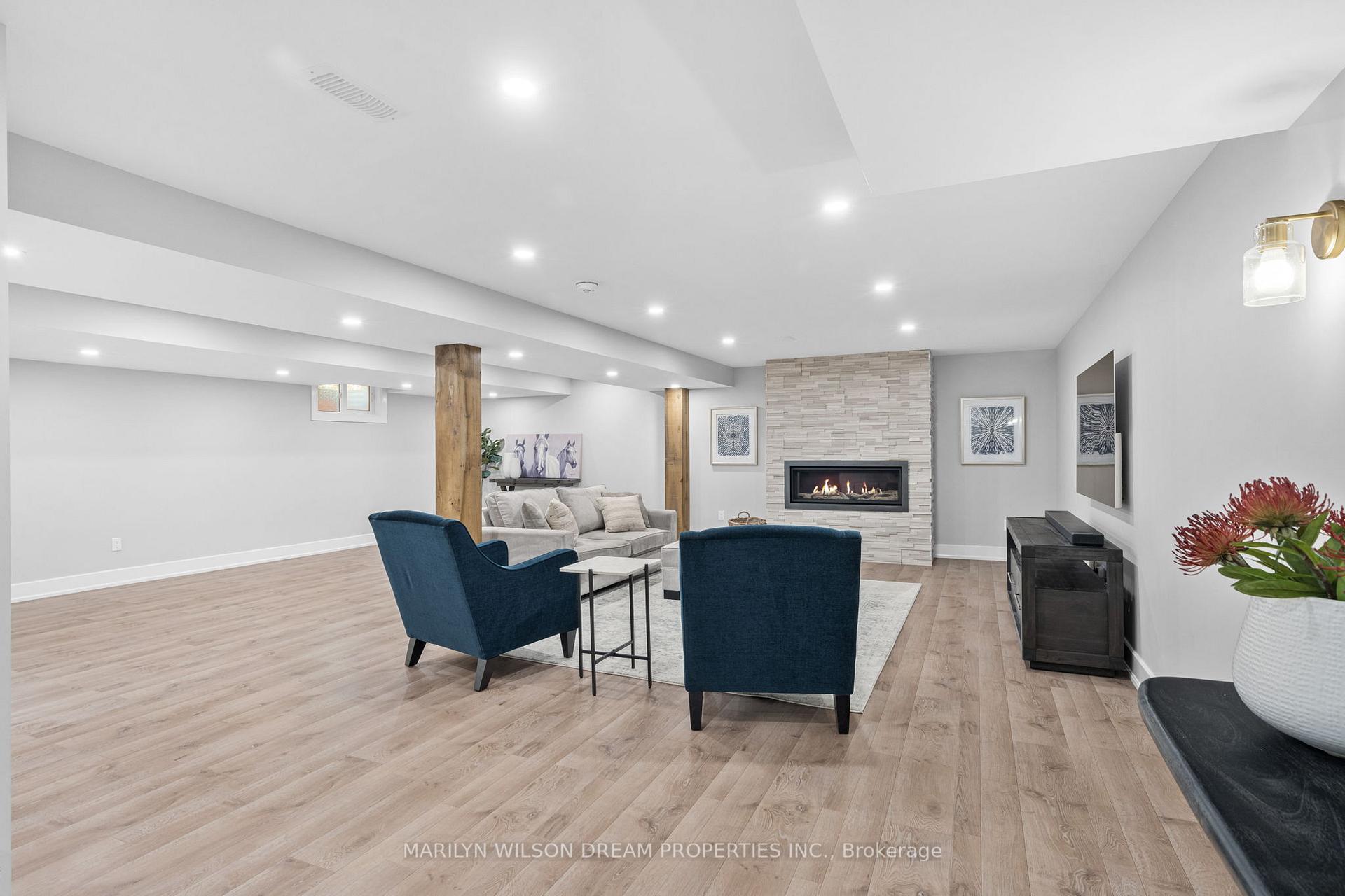 Photo 38 of 4 Newland Drive, Ottawa, Barrhaven - Hearts Desire — HOMEH