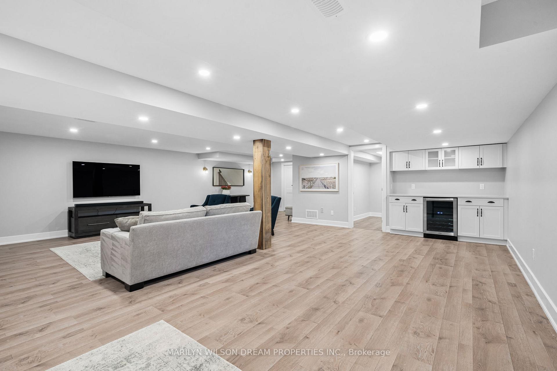 Photo 40 of 4 Newland Drive, Ottawa, Barrhaven - Hearts Desire — HOMEH