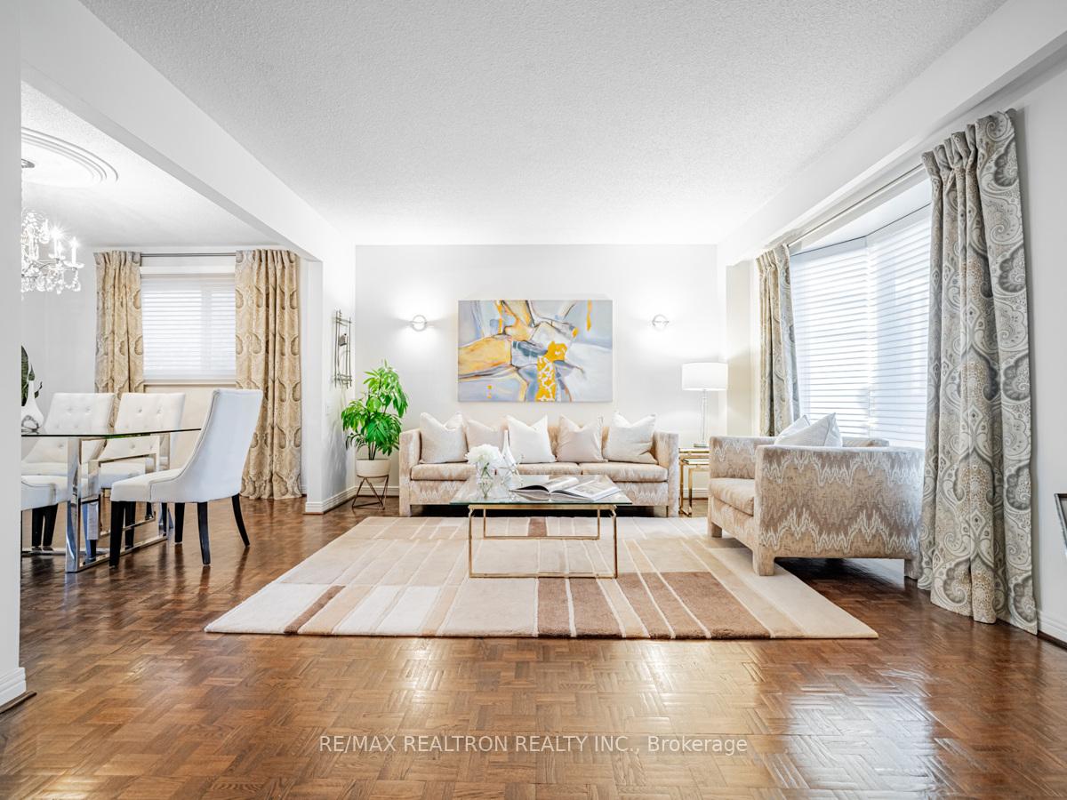 Photo 6 of 78 Heatherton Way, Vaughan, Crestwood-Springfarm-Yorkhill — HOMEH