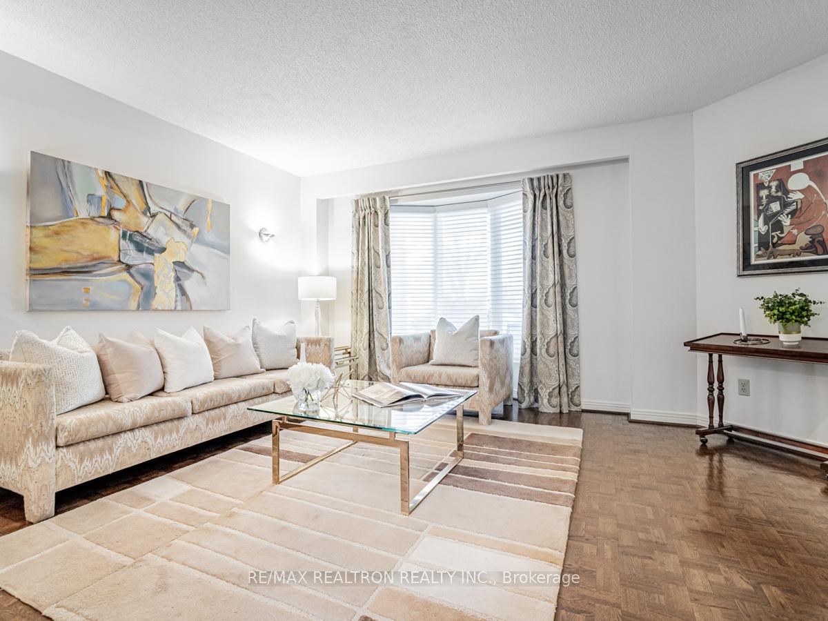 Photo 8 of 78 Heatherton Way, Vaughan, Crestwood-Springfarm-Yorkhill — HOMEH