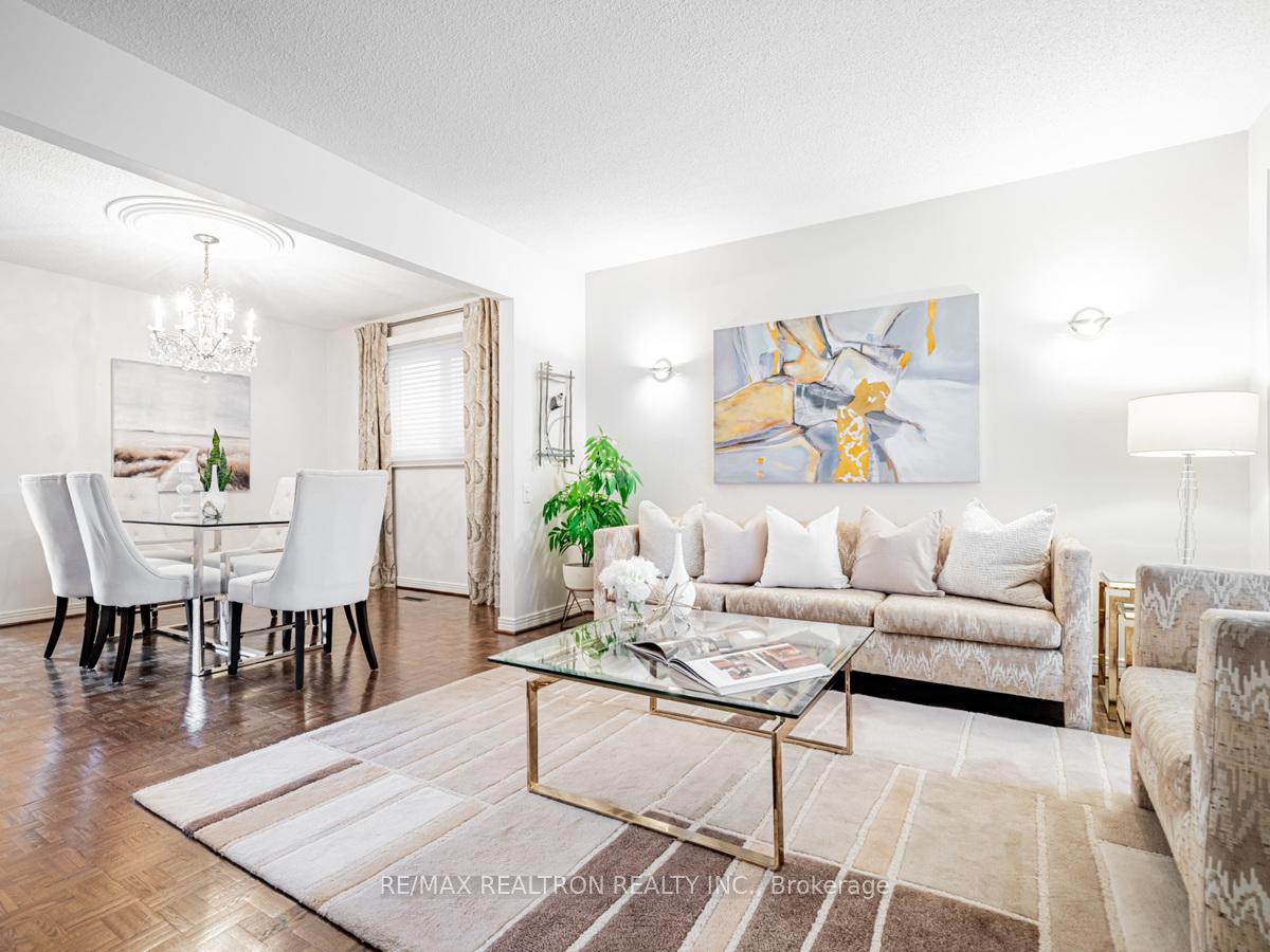 Photo 10 of 78 Heatherton Way, Vaughan, Crestwood-Springfarm-Yorkhill — HOMEH