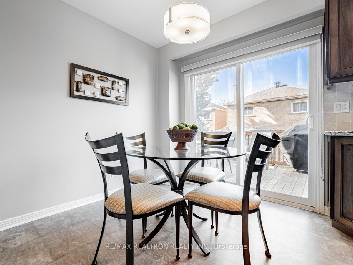 Photo 13 of 78 Heatherton Way, Vaughan, Crestwood-Springfarm-Yorkhill — HOMEH