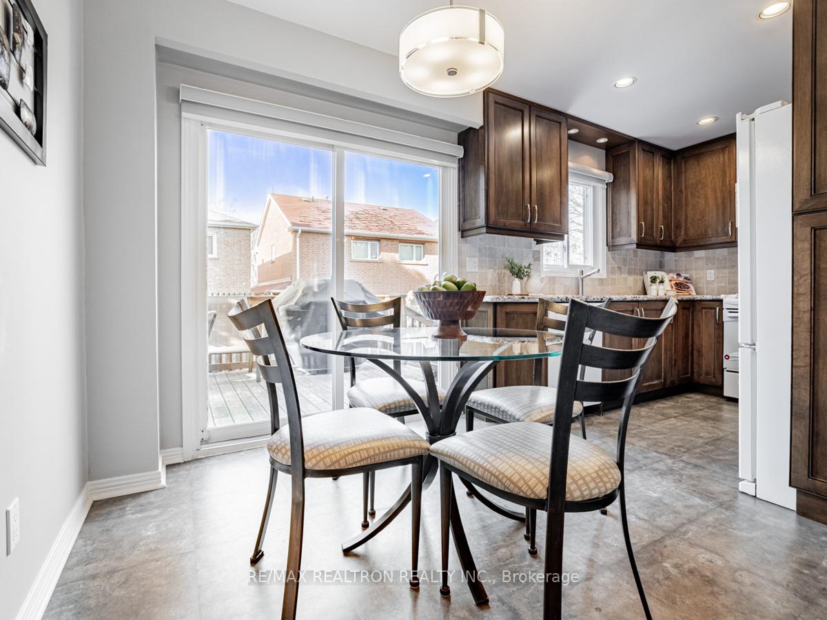 Photo 14 of 78 Heatherton Way, Vaughan, Crestwood-Springfarm-Yorkhill — HOMEH