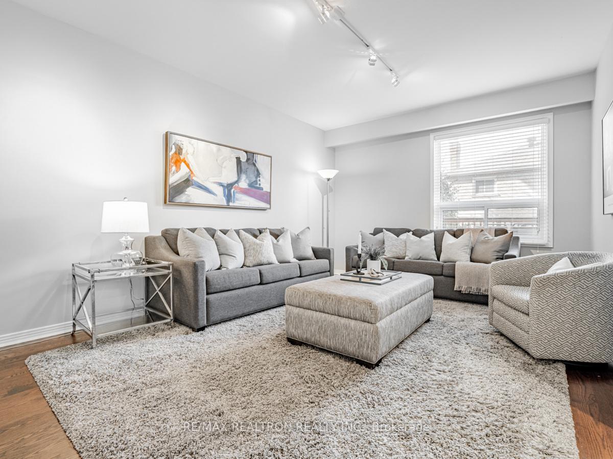Photo 18 of 78 Heatherton Way, Vaughan, Crestwood-Springfarm-Yorkhill — HOMEH