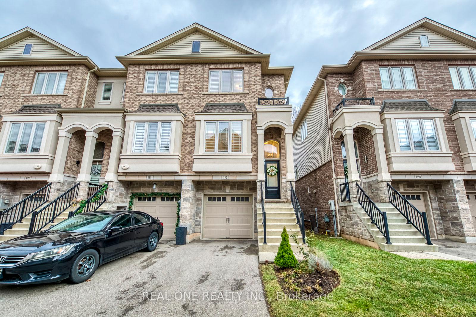 Photo 2 of 4152 Galileo Common, Burlington, Shoreacres — HOMEH