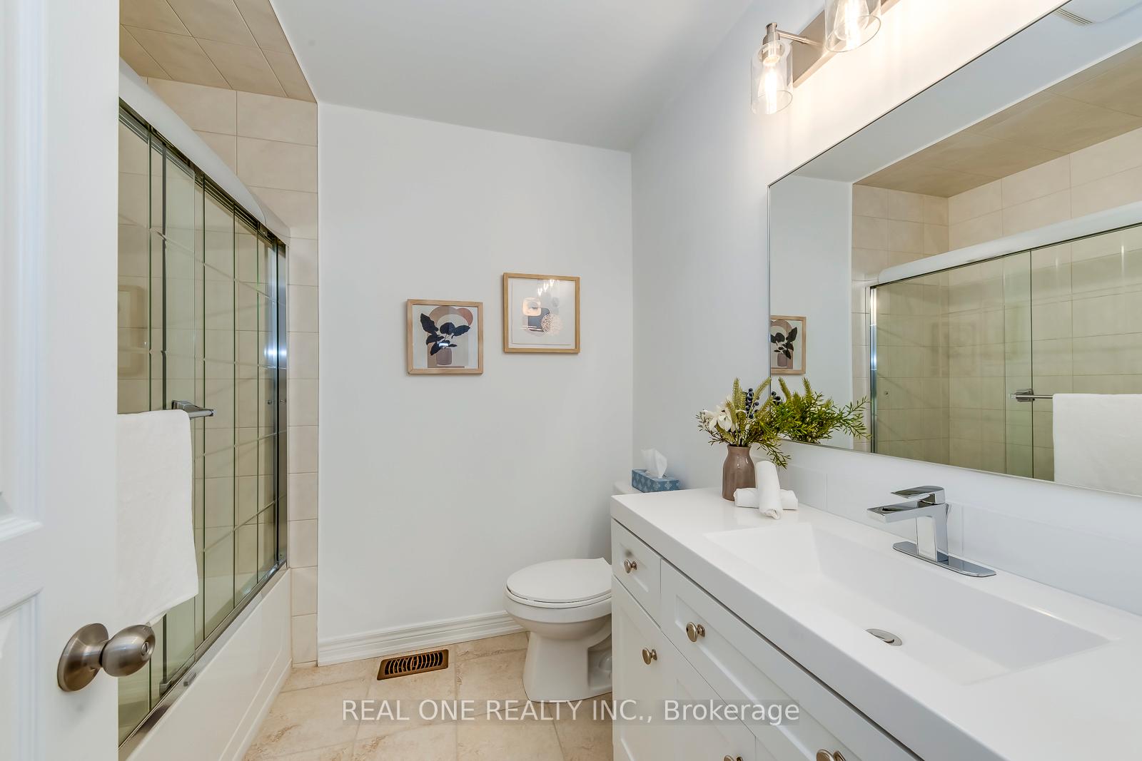 Photo 29 of 4152 Galileo Common, Burlington, Shoreacres — HOMEH