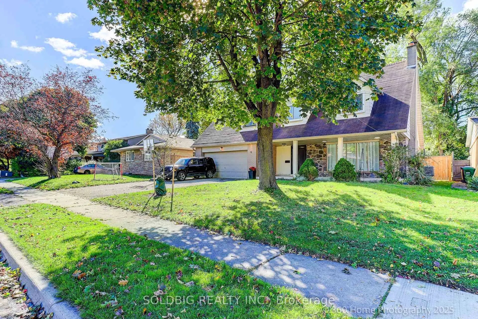 Photo 4 of 8 Haslemere Avenue, Brampton, Brampton East — HOMEH