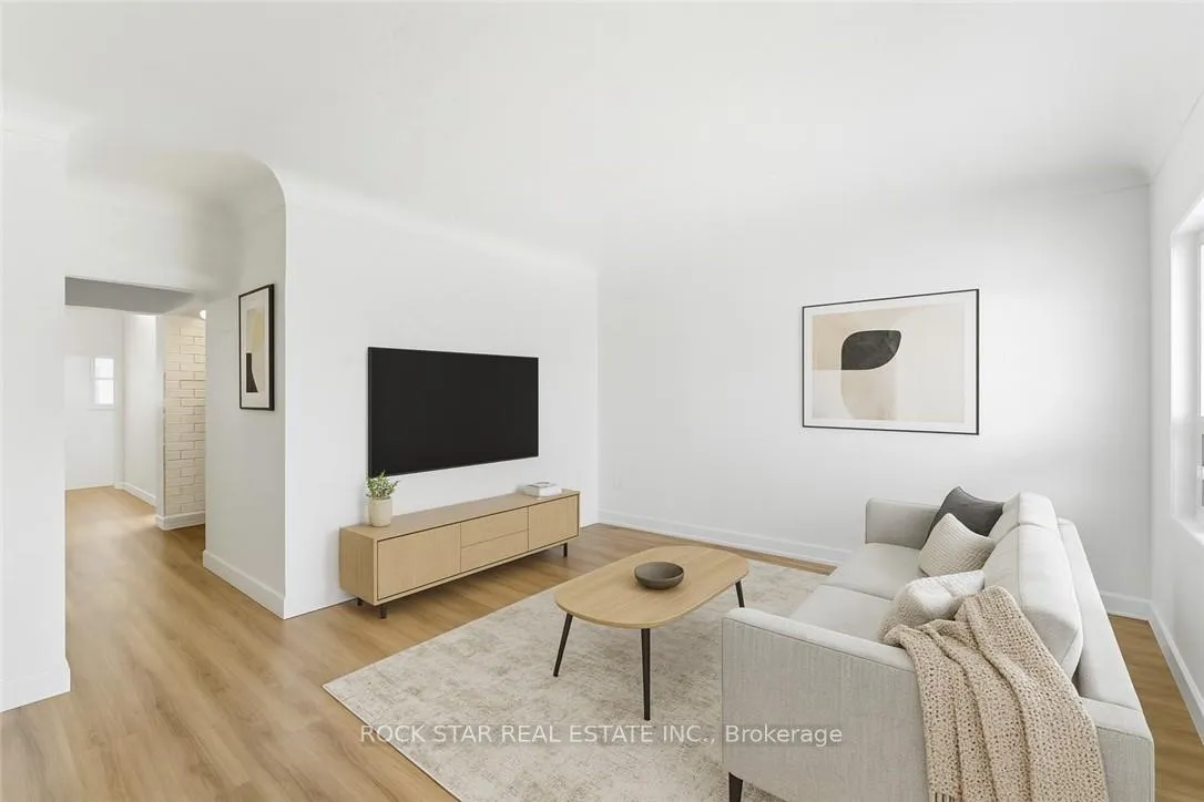Photo 5 of 116 Robins Avenue, Hamilton, Crown Point — HOMEH
