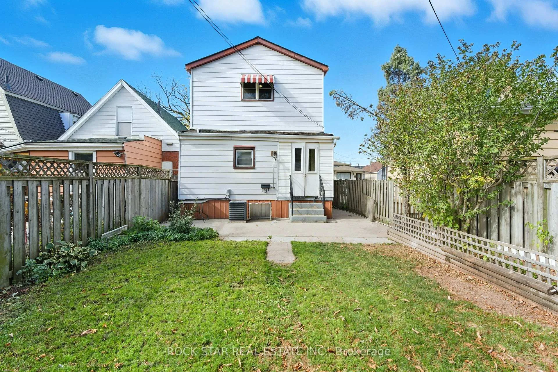 Photo 35 of 116 Robins Avenue, Hamilton, Crown Point — HOMEH