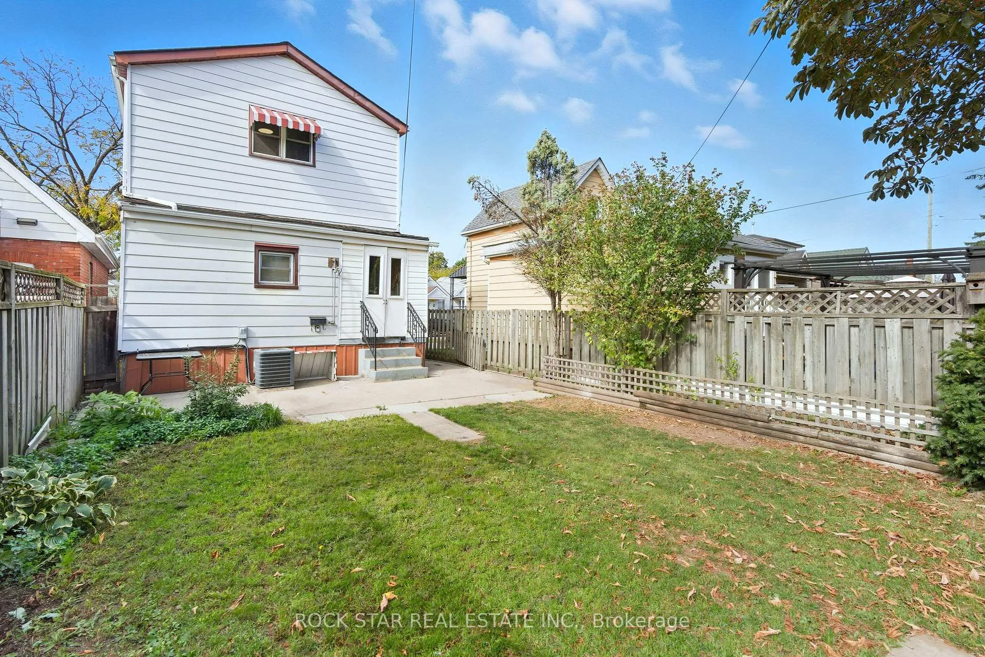 Photo 36 of 116 Robins Avenue, Hamilton, Crown Point — HOMEH