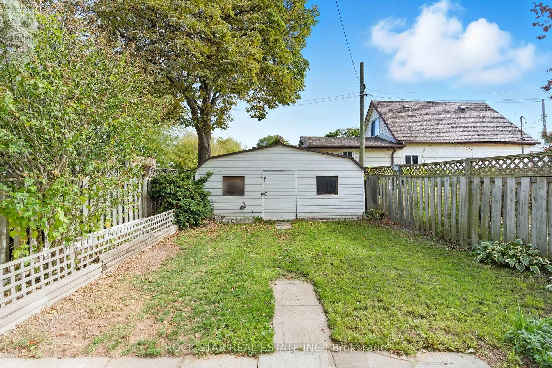 Photo 37 of 116 Robins Avenue, Hamilton, Crown Point — HOMEH
