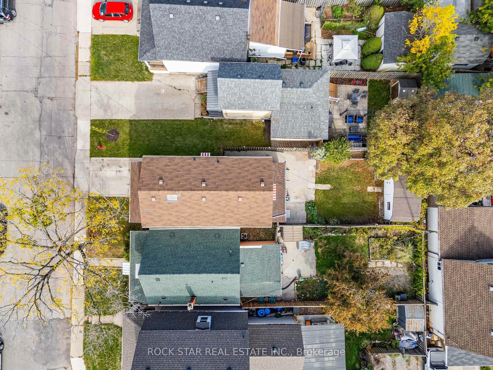 Photo 38 of 116 Robins Avenue, Hamilton, Crown Point — HOMEH