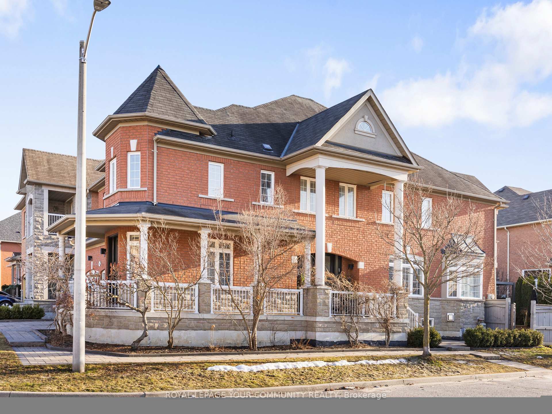 Photo 2 of 86 Knightshade Drive, Vaughan, Patterson — HOMEH