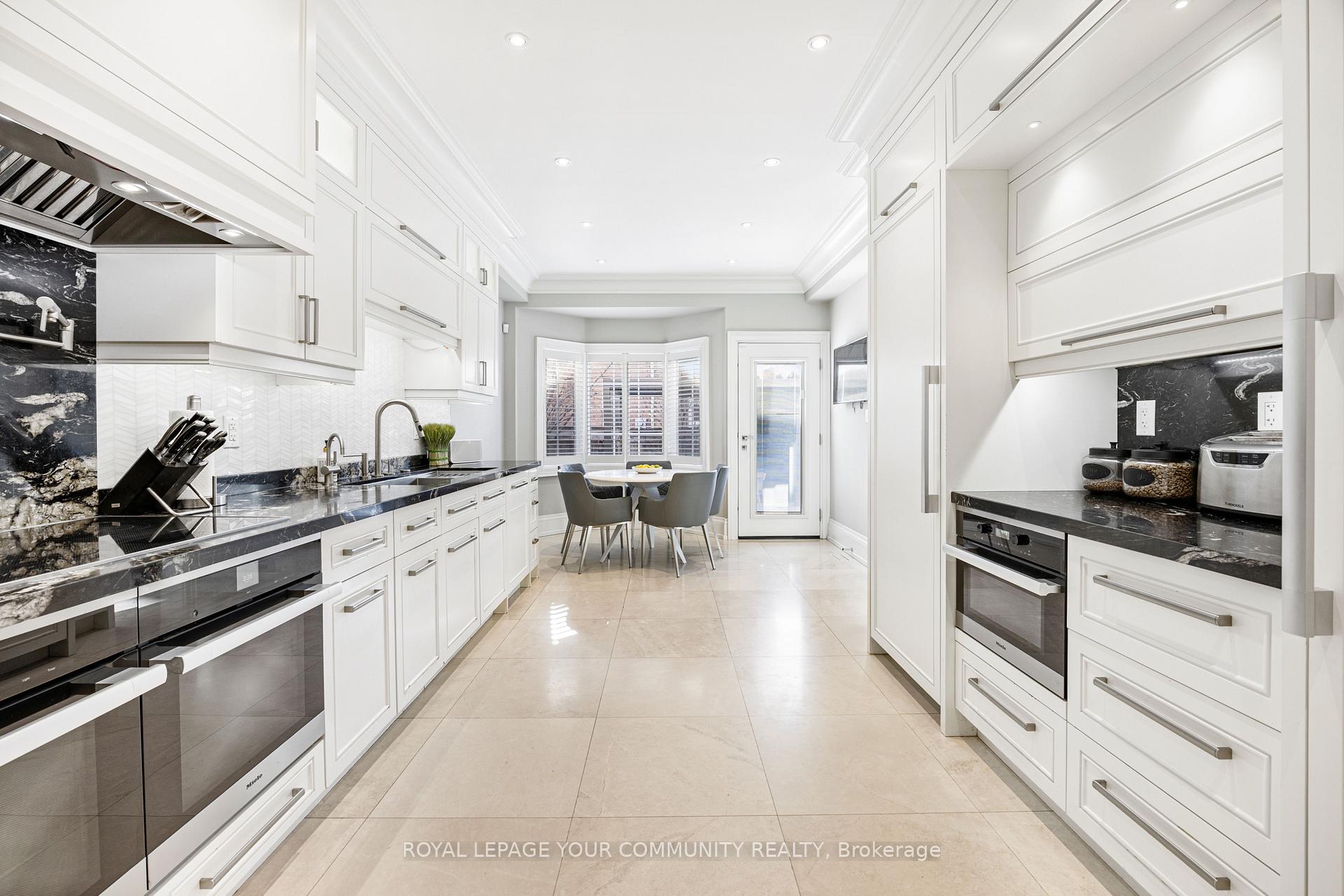Photo 10 of 86 Knightshade Drive, Vaughan, Patterson — HOMEH