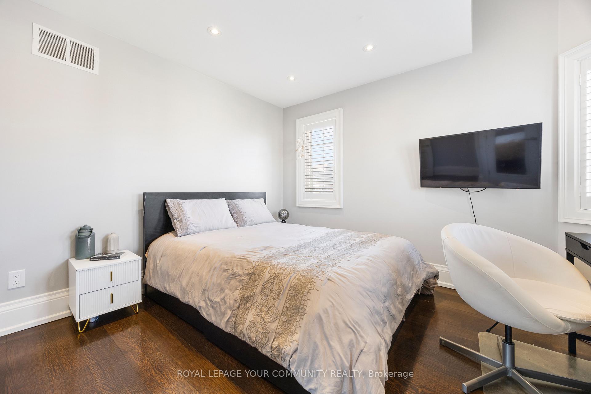 Photo 39 of 86 Knightshade Drive, Vaughan, Patterson — HOMEH