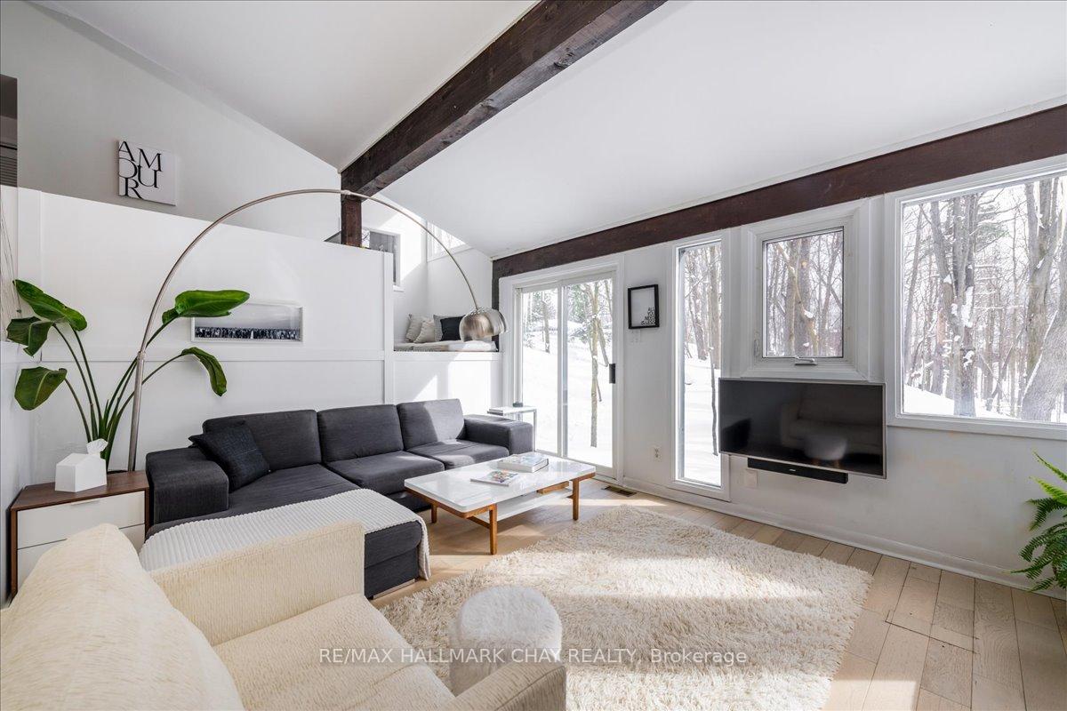 Photo 9 of 28 Albert Street, Barrie, Codrington — HOMEH