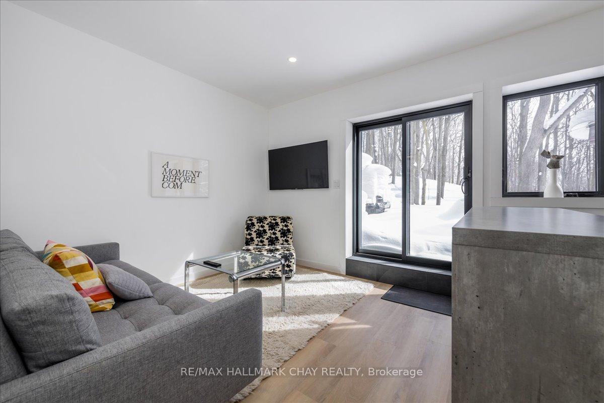 Photo 21 of 28 Albert Street, Barrie, Codrington — HOMEH
