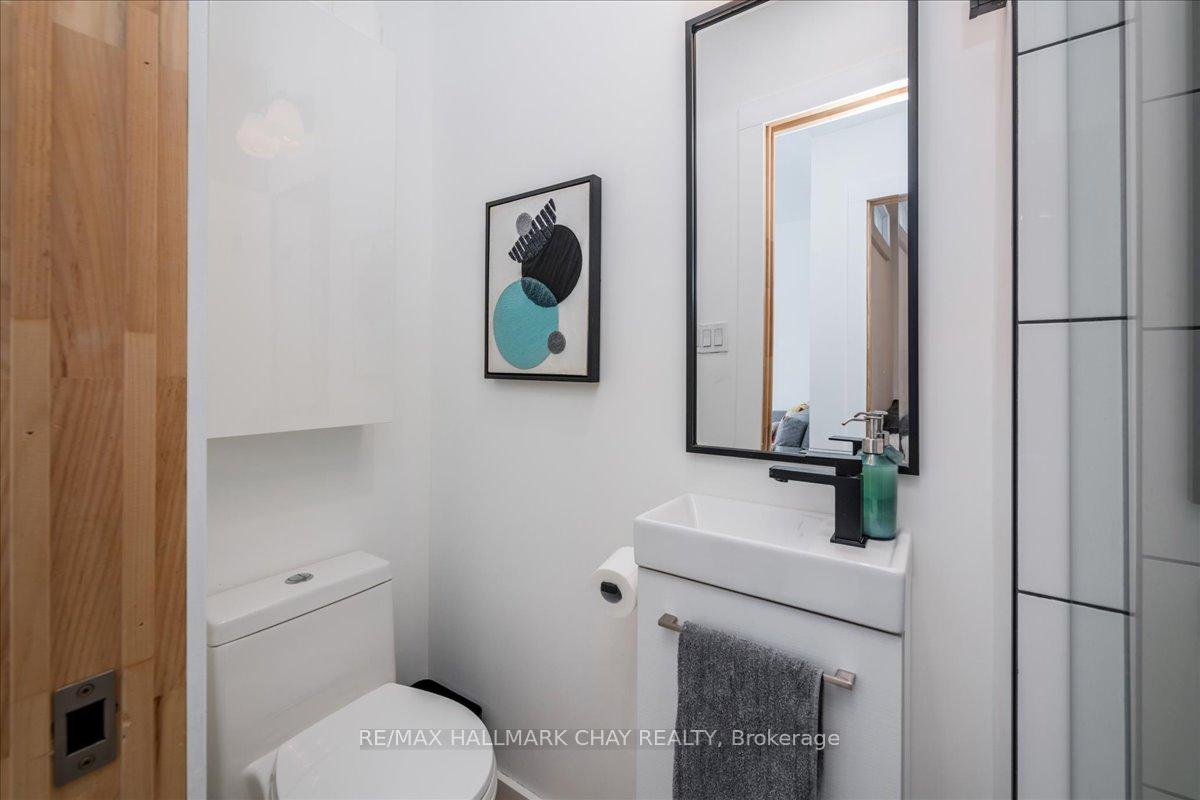 Photo 24 of 28 Albert Street, Barrie, Codrington — HOMEH