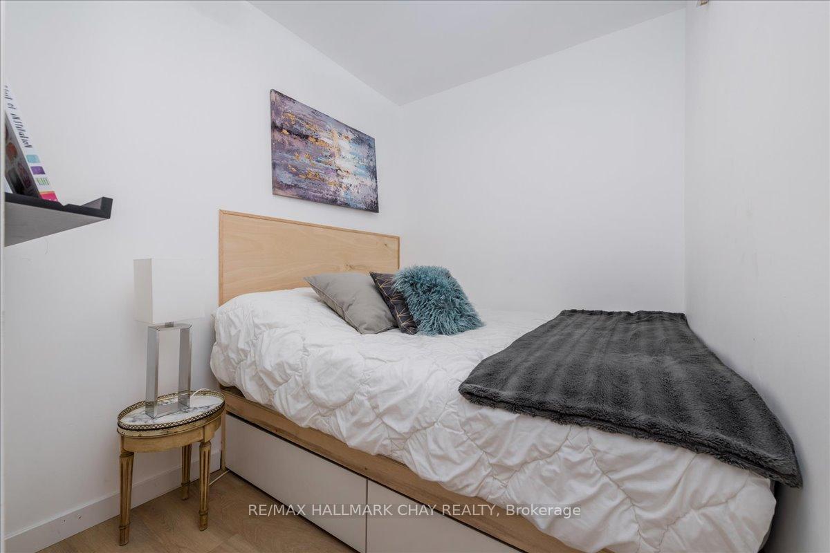 Photo 25 of 28 Albert Street, Barrie, Codrington — HOMEH