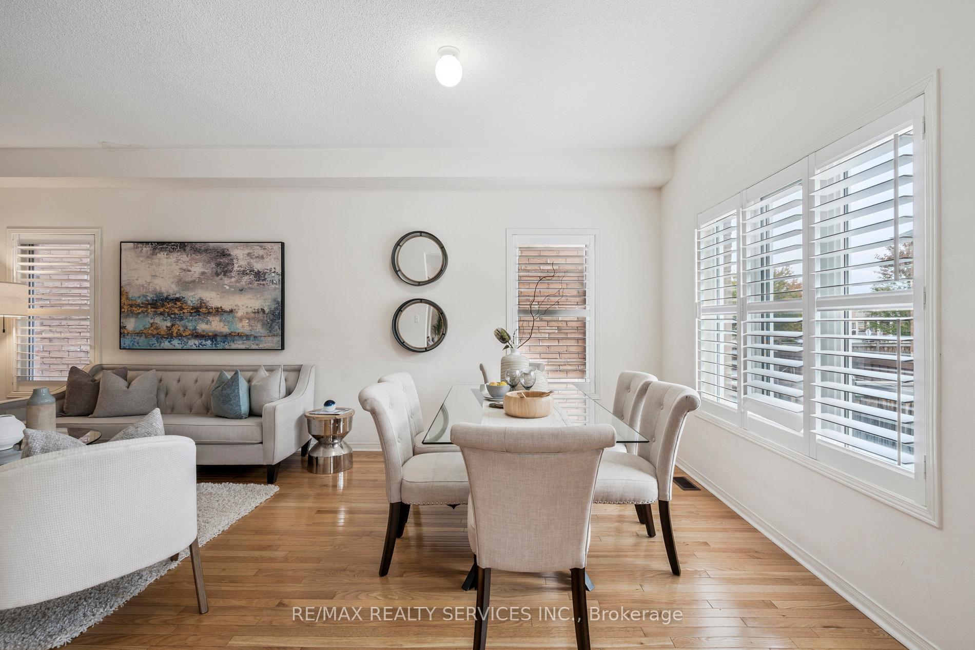 Photo 8 of 237 Valleyway Drive, Brampton, Credit Valley — HOMEH