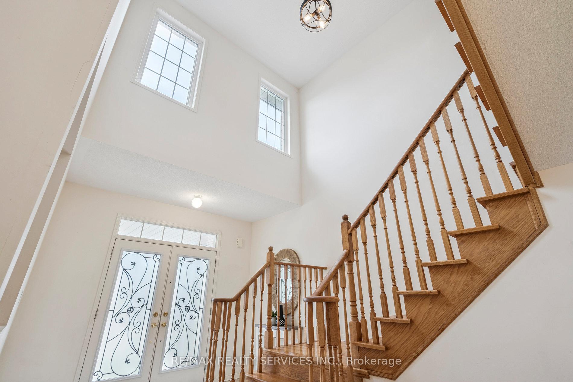 Photo 20 of 237 Valleyway Drive, Brampton, Credit Valley — HOMEH