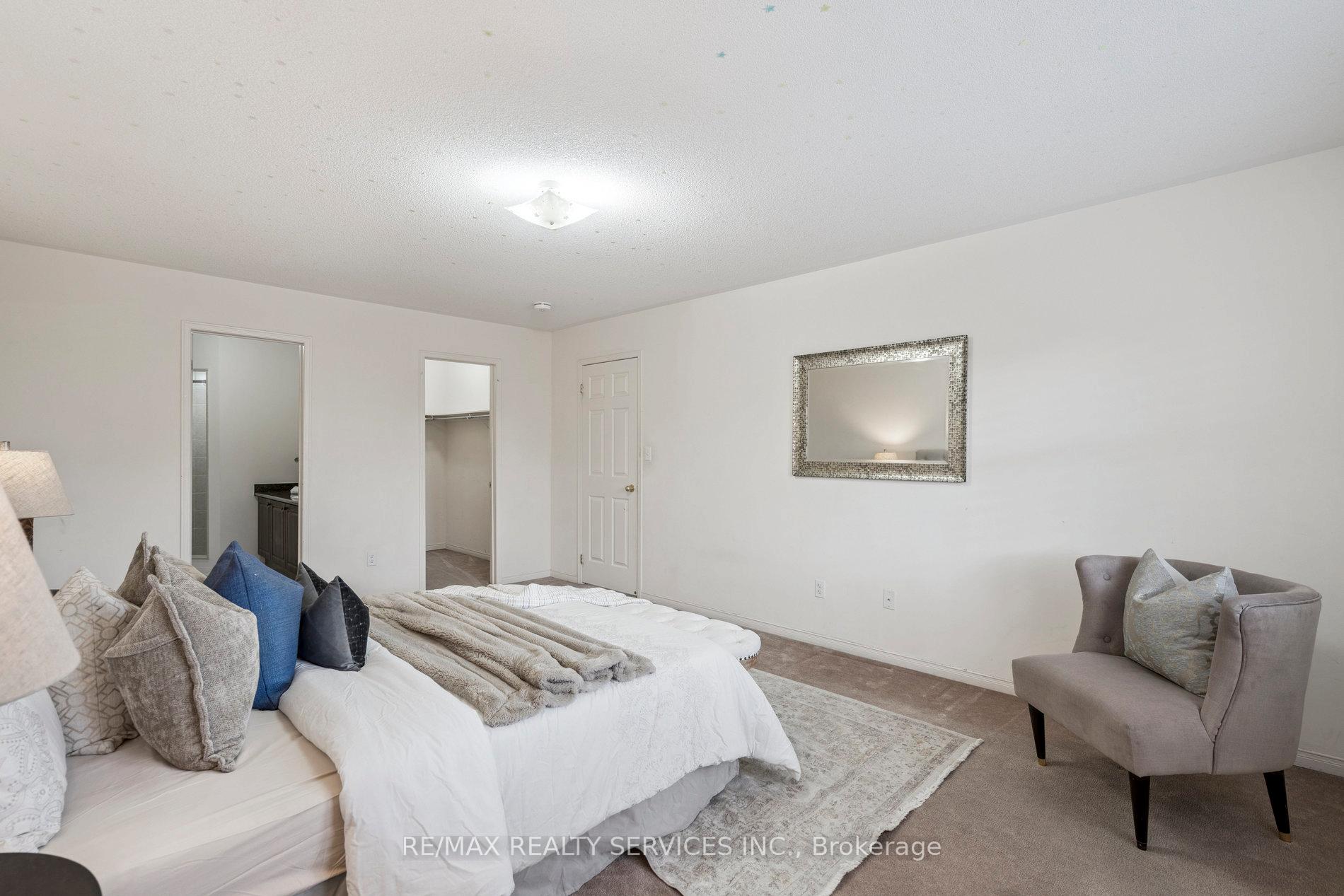 Photo 23 of 237 Valleyway Drive, Brampton, Credit Valley — HOMEH