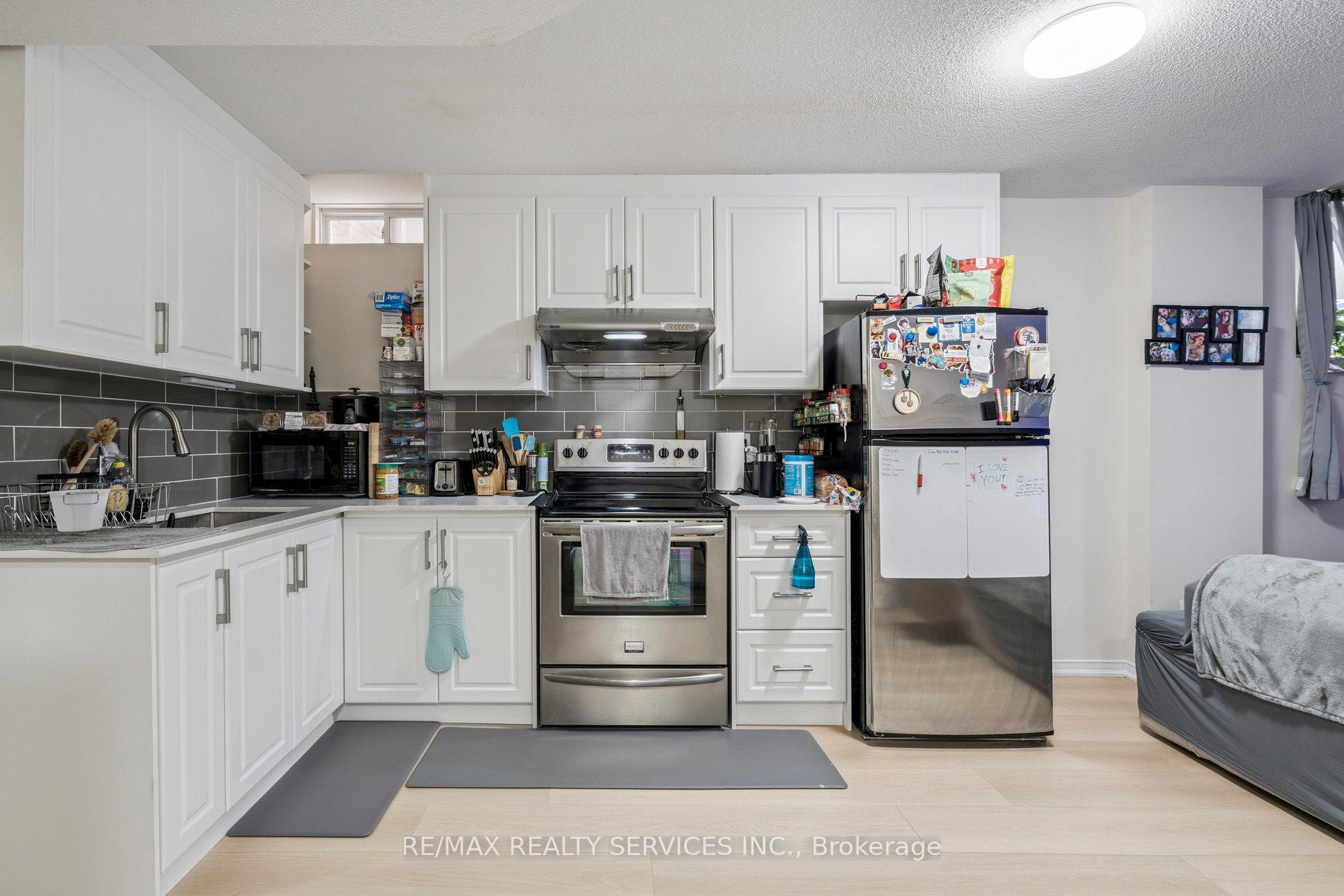 Photo 40 of 237 Valleyway Drive, Brampton, Credit Valley — HOMEH