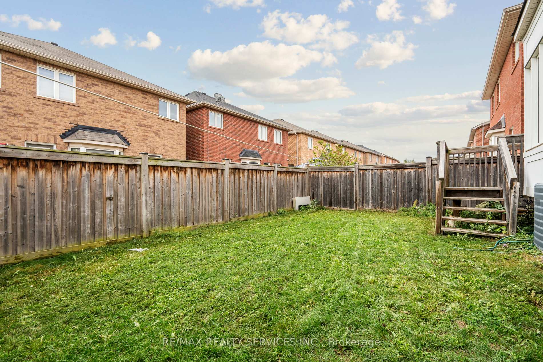 Photo 48 of 237 Valleyway Drive, Brampton, Credit Valley — HOMEH