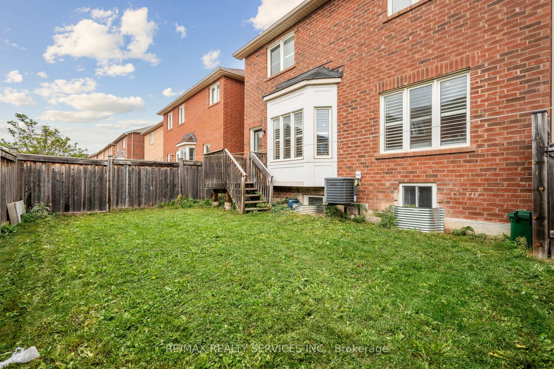 Photo 49 of 237 Valleyway Drive, Brampton, Credit Valley — HOMEH