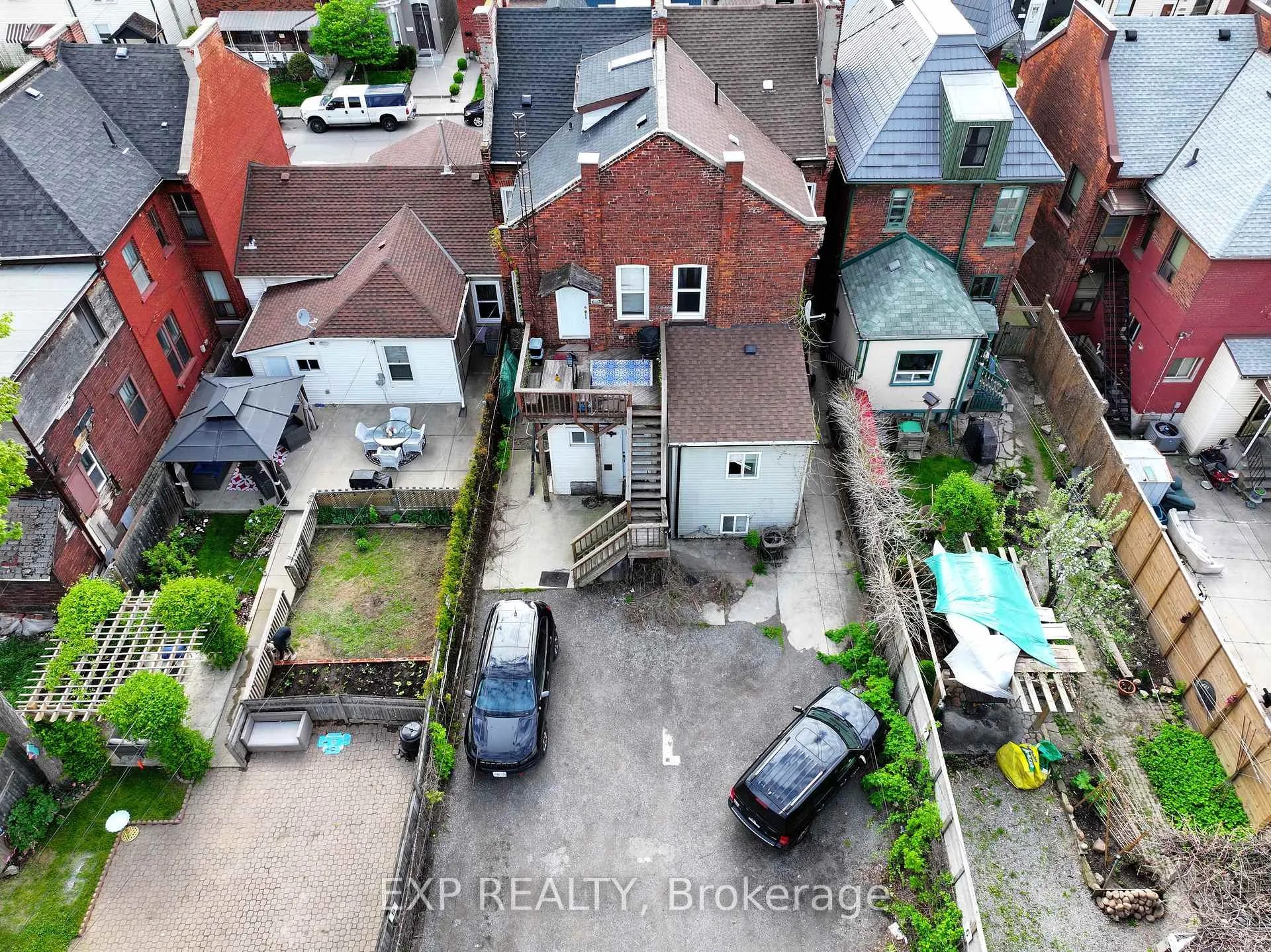 Photo 3 of 163 Emerald Street N, Hamilton, Landsdale — HOMEH