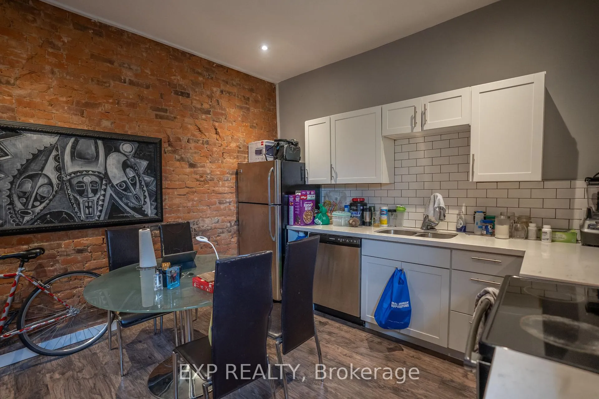 Photo 18 of 163 Emerald Street N, Hamilton, Landsdale — HOMEH