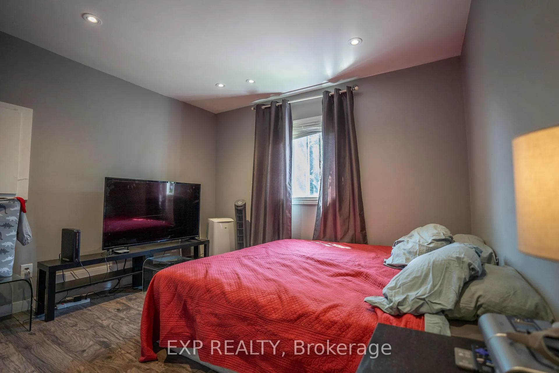 Photo 23 of 163 Emerald Street N, Hamilton, Landsdale — HOMEH