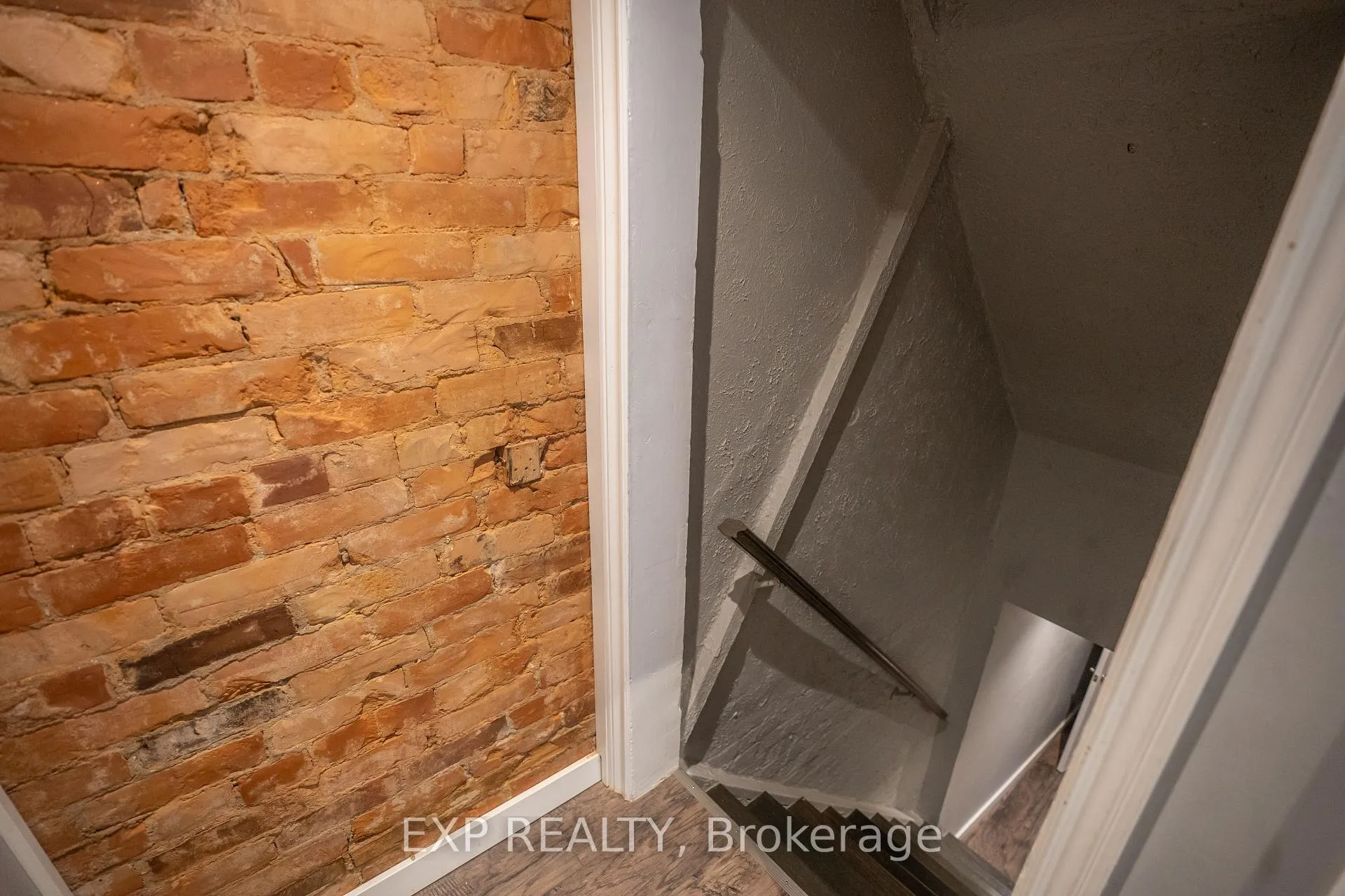 Photo 30 of 163 Emerald Street N, Hamilton, Landsdale — HOMEH