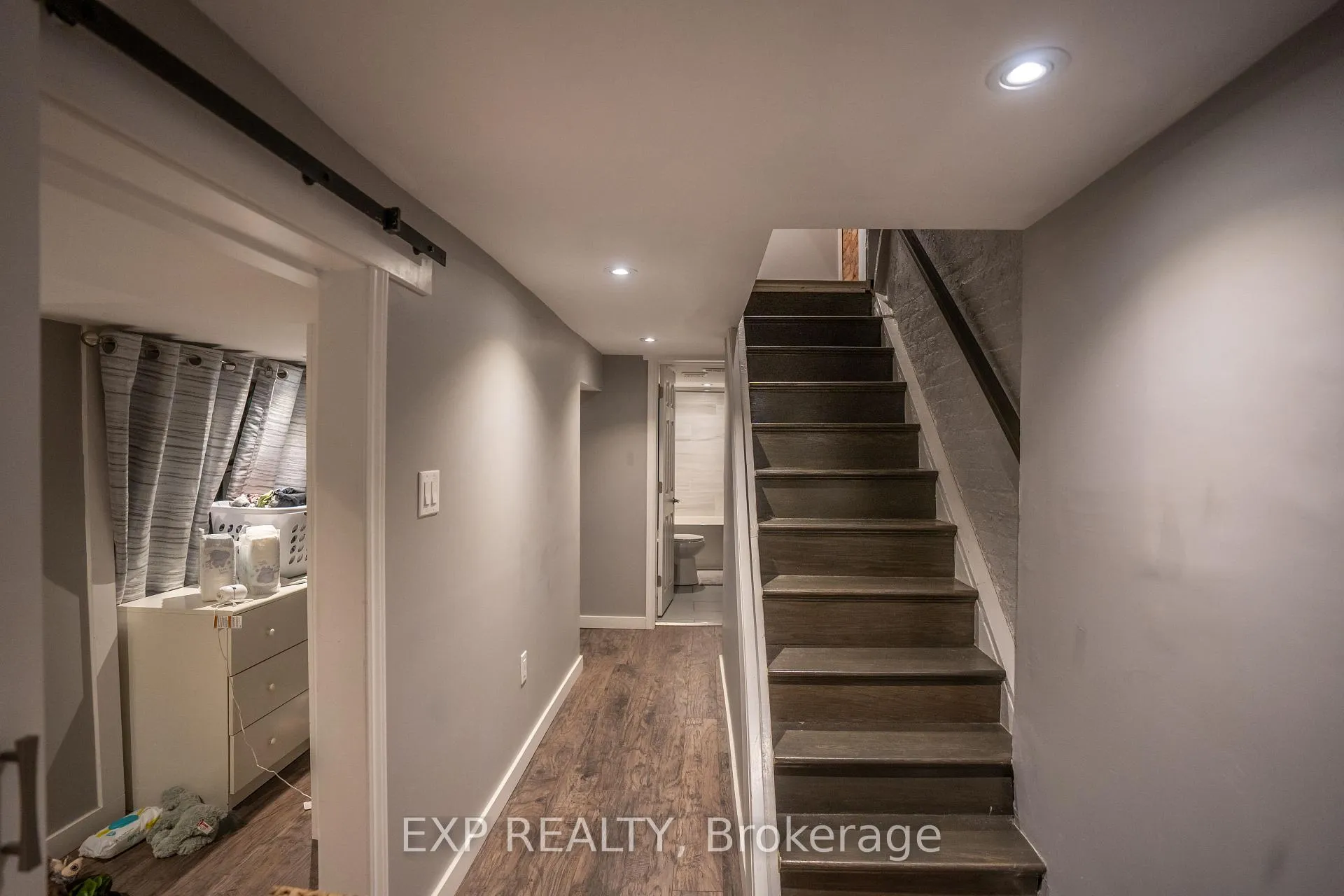 Photo 39 of 163 Emerald Street N, Hamilton, Landsdale — HOMEH