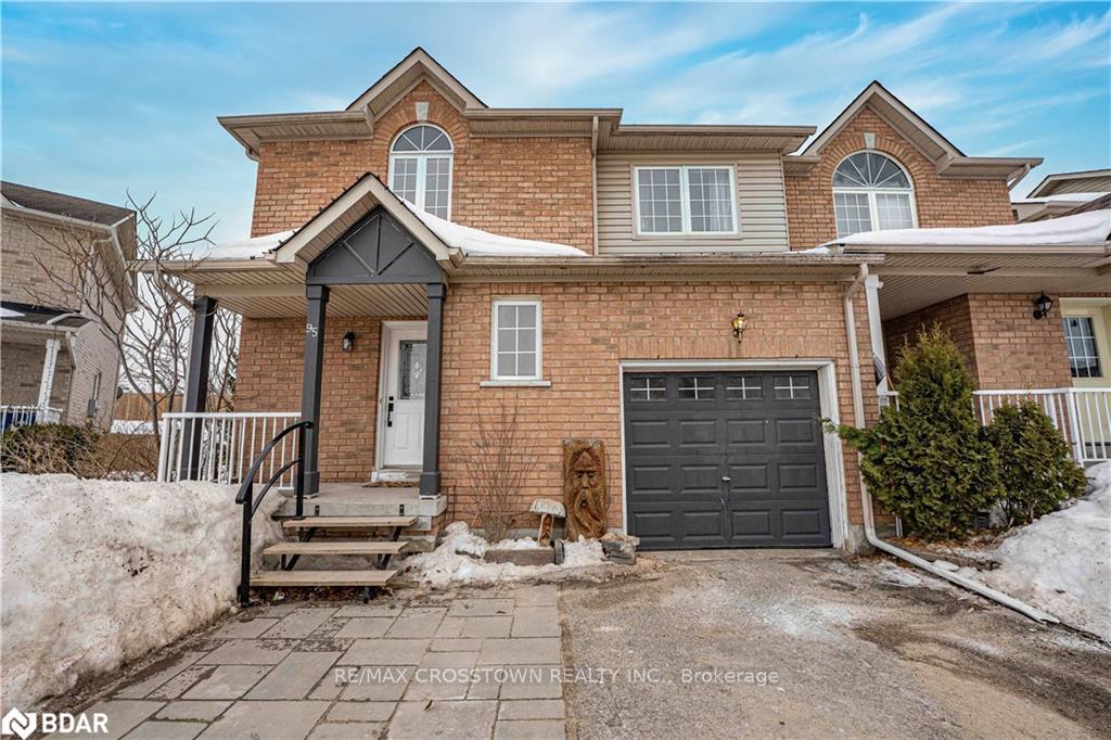 Photo 2 of 95 Trevino Circle, Barrie, East Bayfield — HOMEH