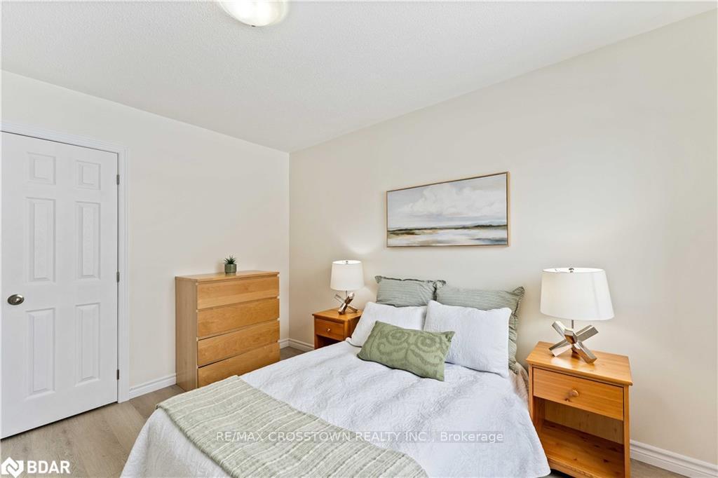 Photo 18 of 95 Trevino Circle, Barrie, East Bayfield — HOMEH