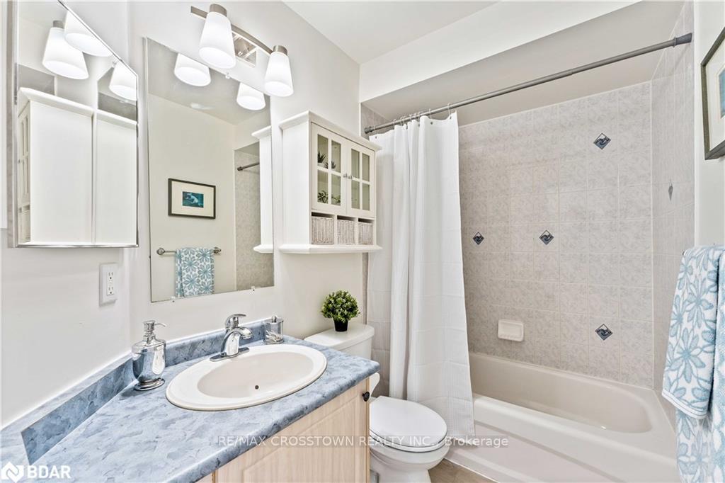 Photo 19 of 95 Trevino Circle, Barrie, East Bayfield — HOMEH