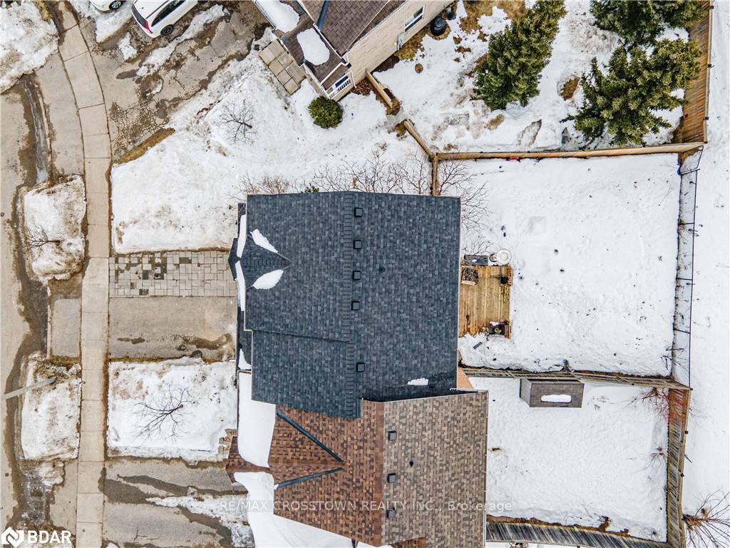 Photo 32 of 95 Trevino Circle, Barrie, East Bayfield — HOMEH